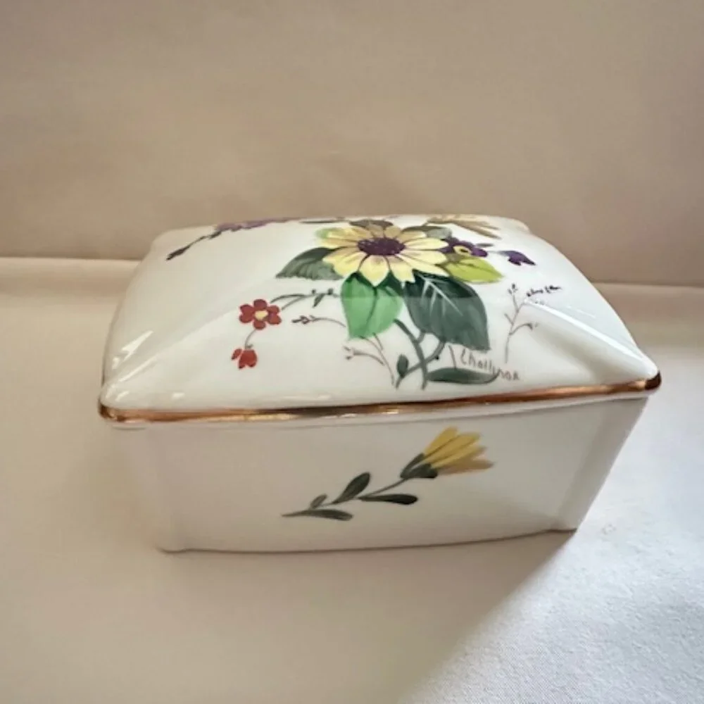 Vintage Porcelain Trinket Box